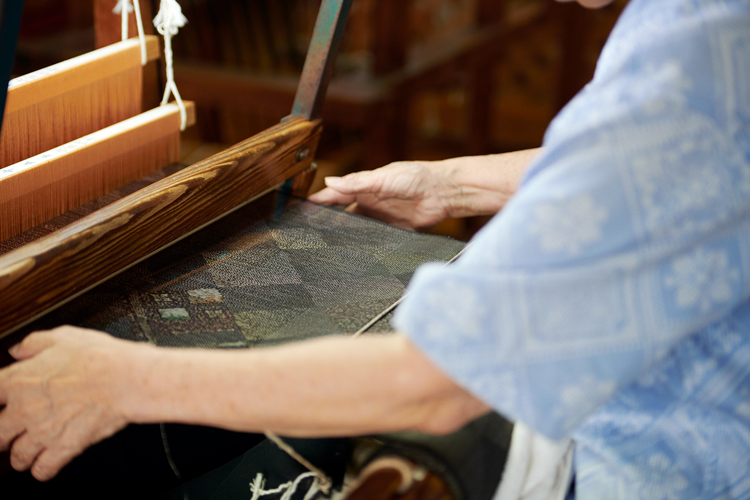 peach躾付き生地 白大島紬の 解き生地から、バイアス仕立てワンピース peach様専用躾付き生地 白大島紬の 解き生地から、バイアス仕立て