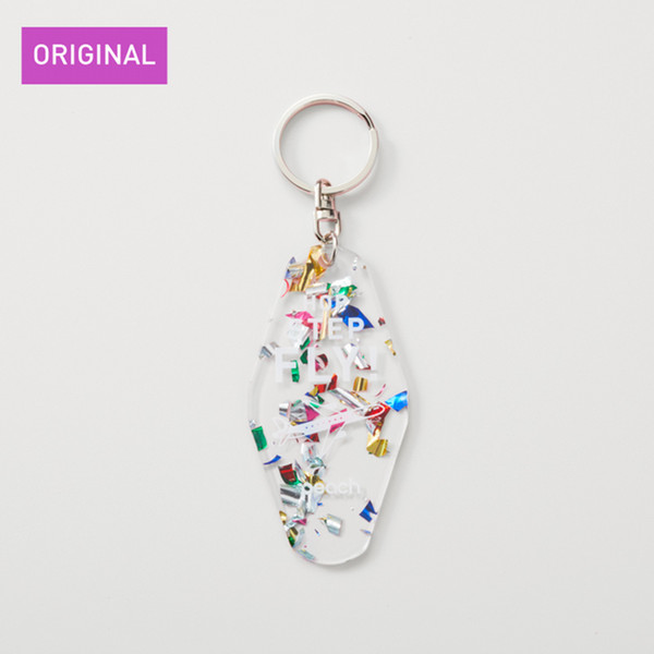 Peachオリジナル　アクリルキーホルダー　パーティークラッカー