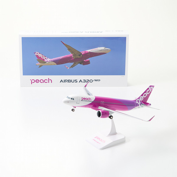 1:100　スケールモデル　Peach A320neo JA215P